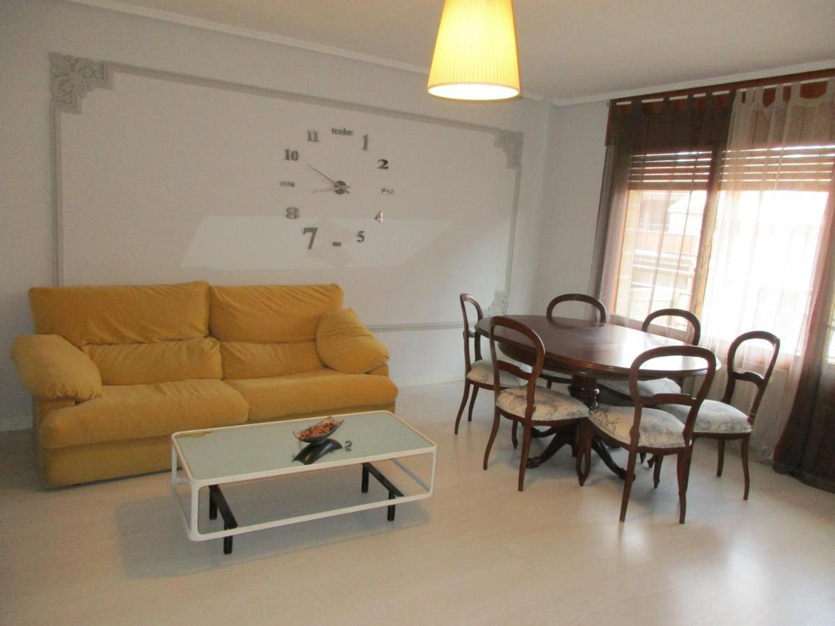 Sabiñánigo Apartamento Pirineo Aragones מראה חיצוני תמונה