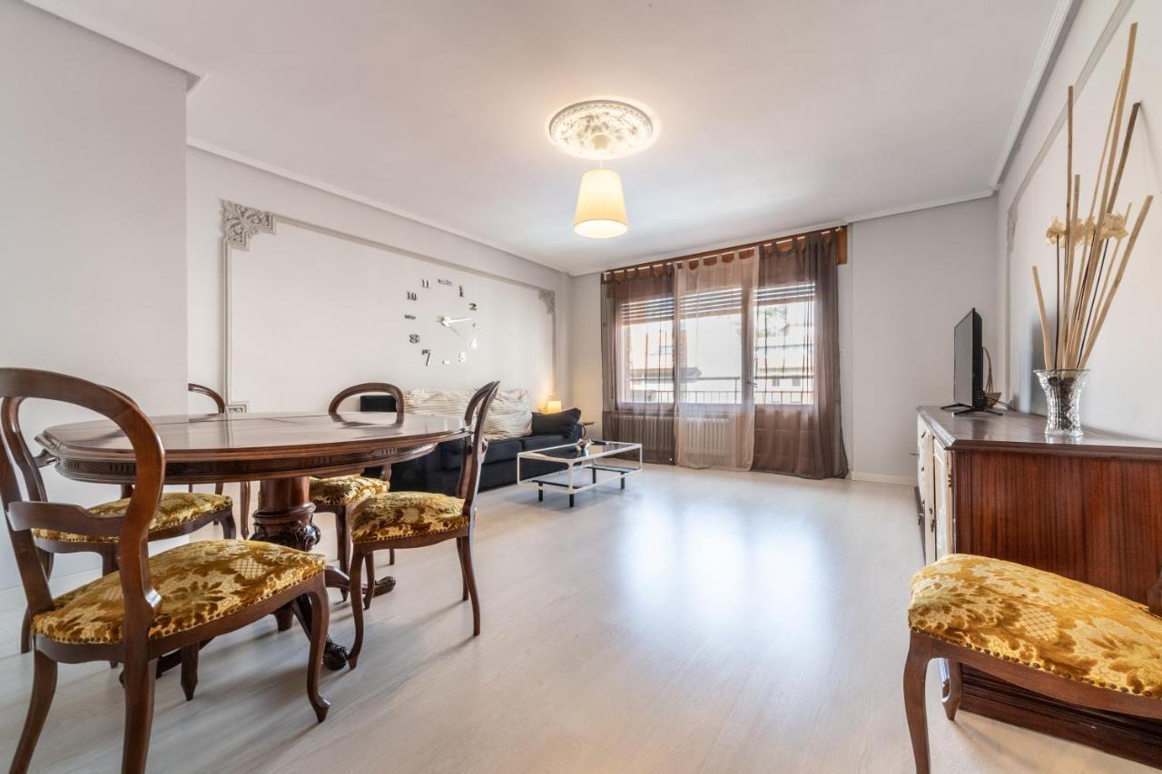 Sabiñánigo Apartamento Pirineo Aragones מראה חיצוני תמונה