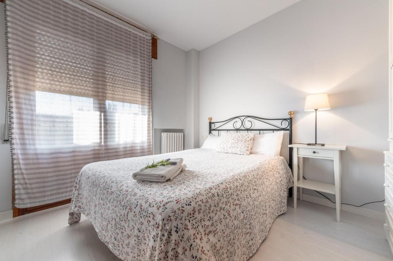 Sabiñánigo Apartamento Pirineo Aragones מראה חיצוני תמונה